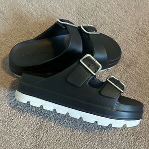 J Slides ✨ SIMPLY B Black/White EVA